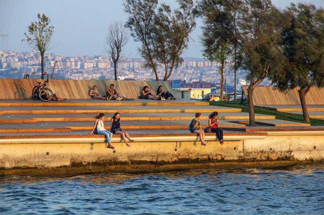 Spazio urbano sul mare